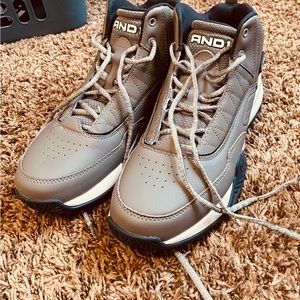 AND1 Men’s Size 10 Sneakers Brand New